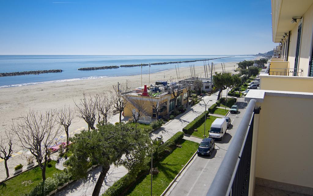 Hotel Capital Cupra Marittima Quarto foto